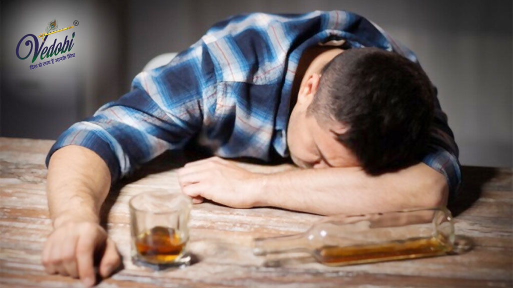 Alcoholism: Symptoms, Causes and Treatment